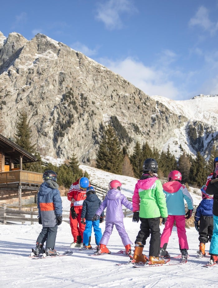 WOCHENENDE IM <br> ZEICHEN DER KINDER